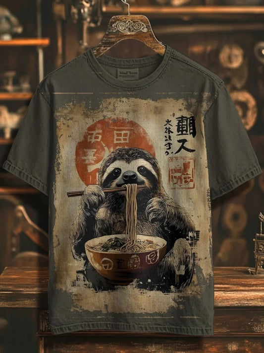Sloth Eating Ramen Japanese Calligraphy Art Print T-Shirt